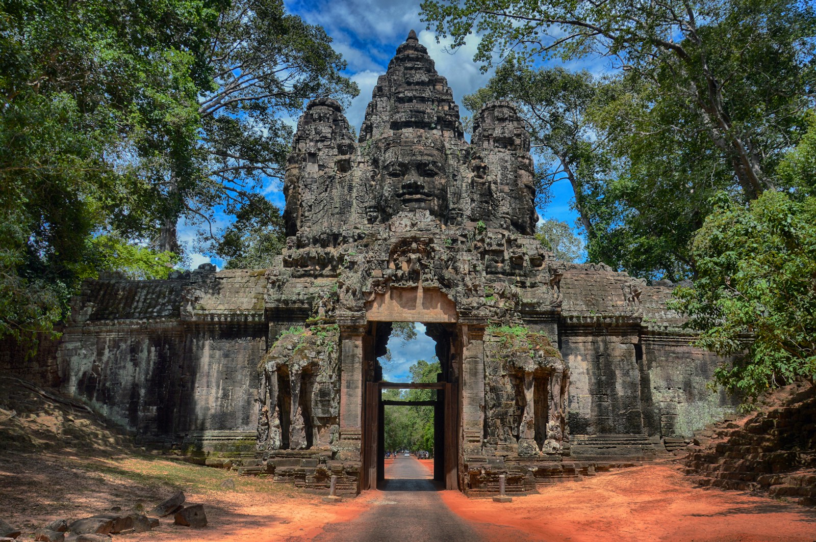 How to Travel from Siem Reap to Bangkok: All Your Options Explained