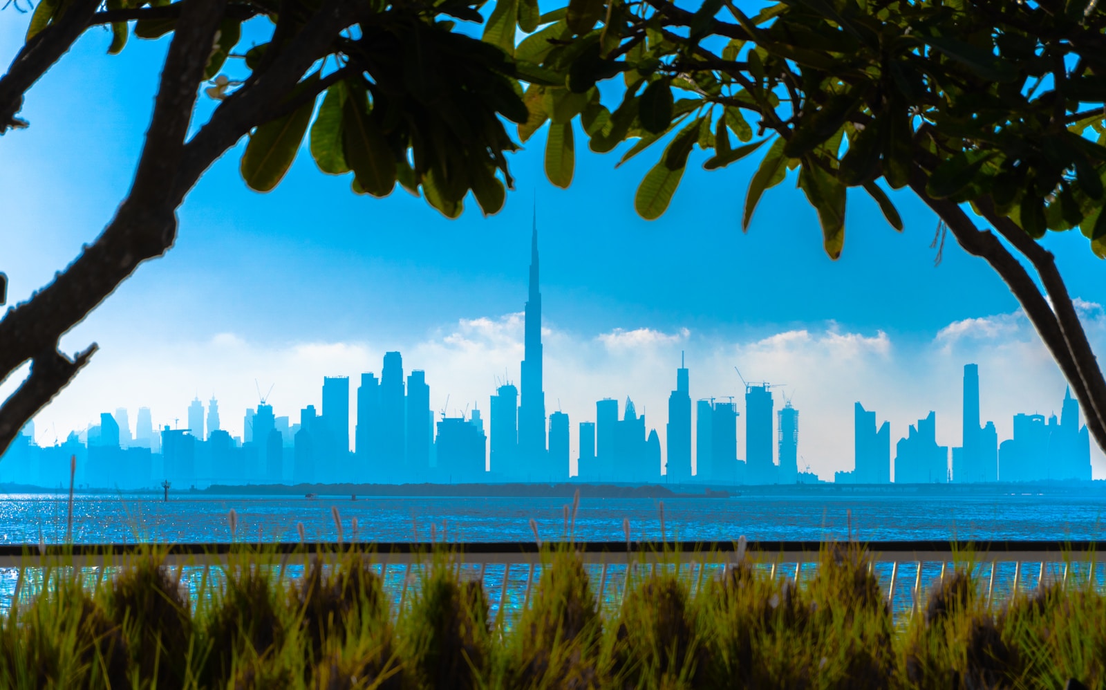 What Time Is It in Dubai? A Traveler’s Guide to Dubai Time and Time Zone Differences