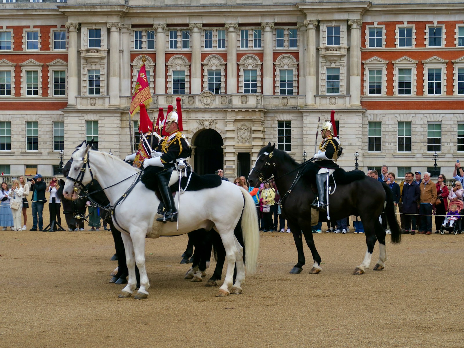 How to Watch the Changing of the Guard at Whitehall Horse Guards Parade