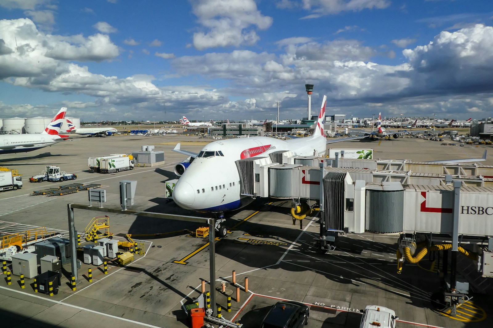 Flying into England? 9 Airport Mistakes to Avoid