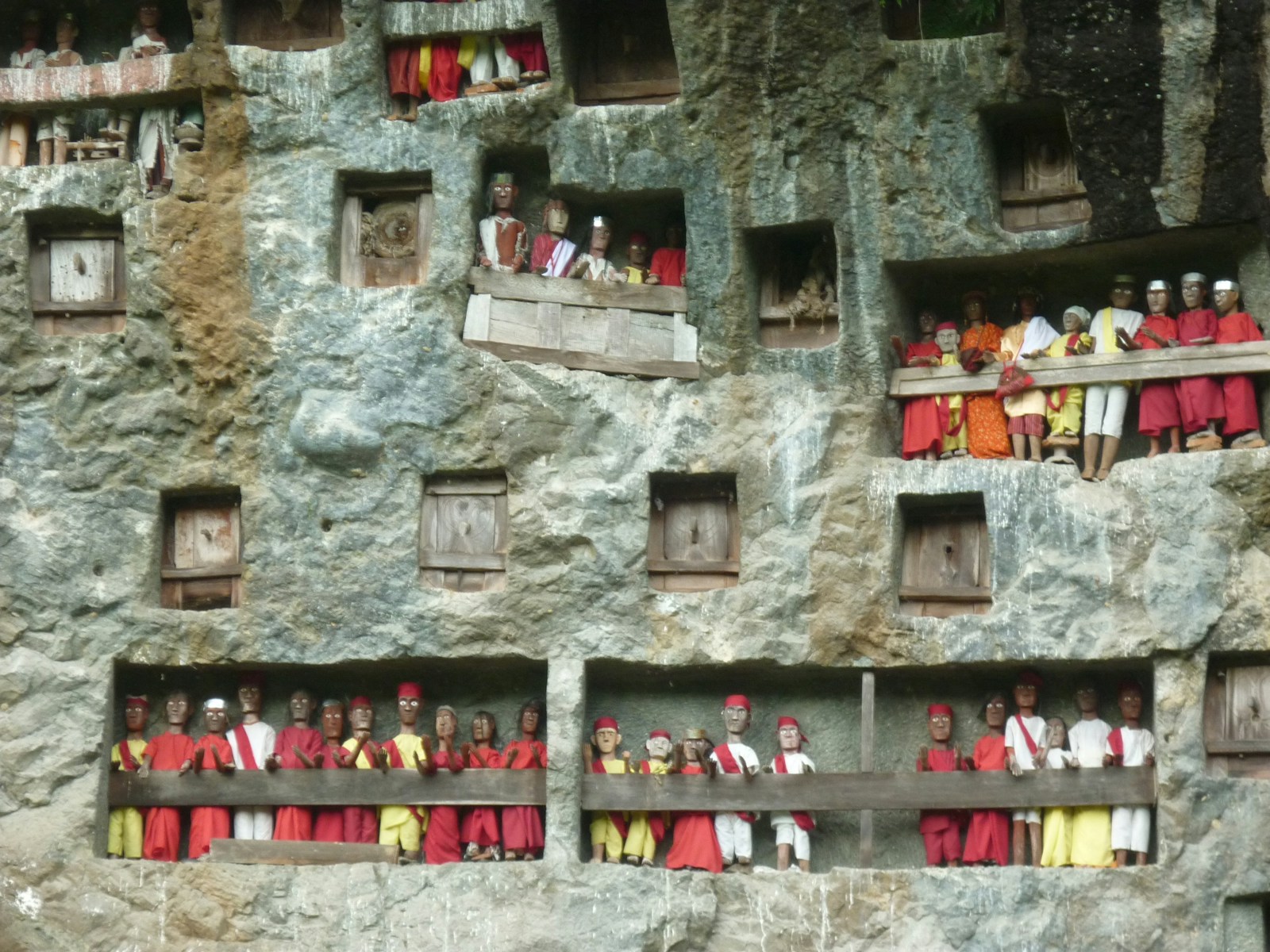Queen Mary’s Doll House: The Royal Miniature You Have to See to Believe