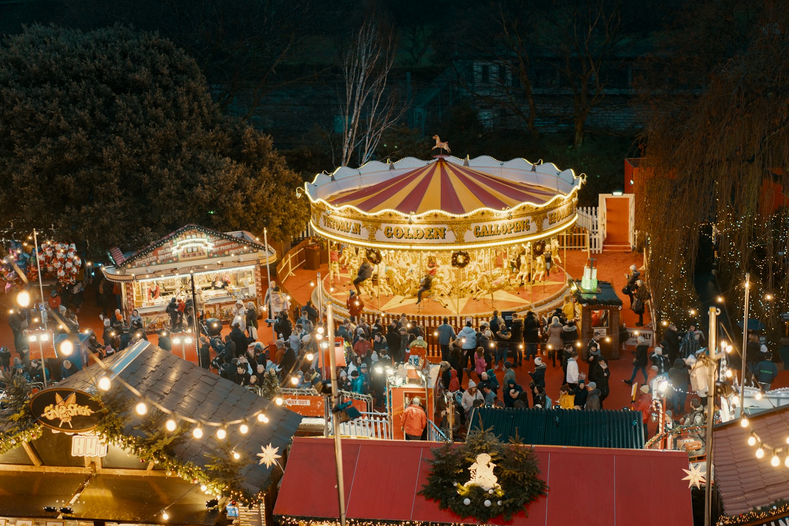 Is the Edinburgh Christmas Market Worth It? What to Expect