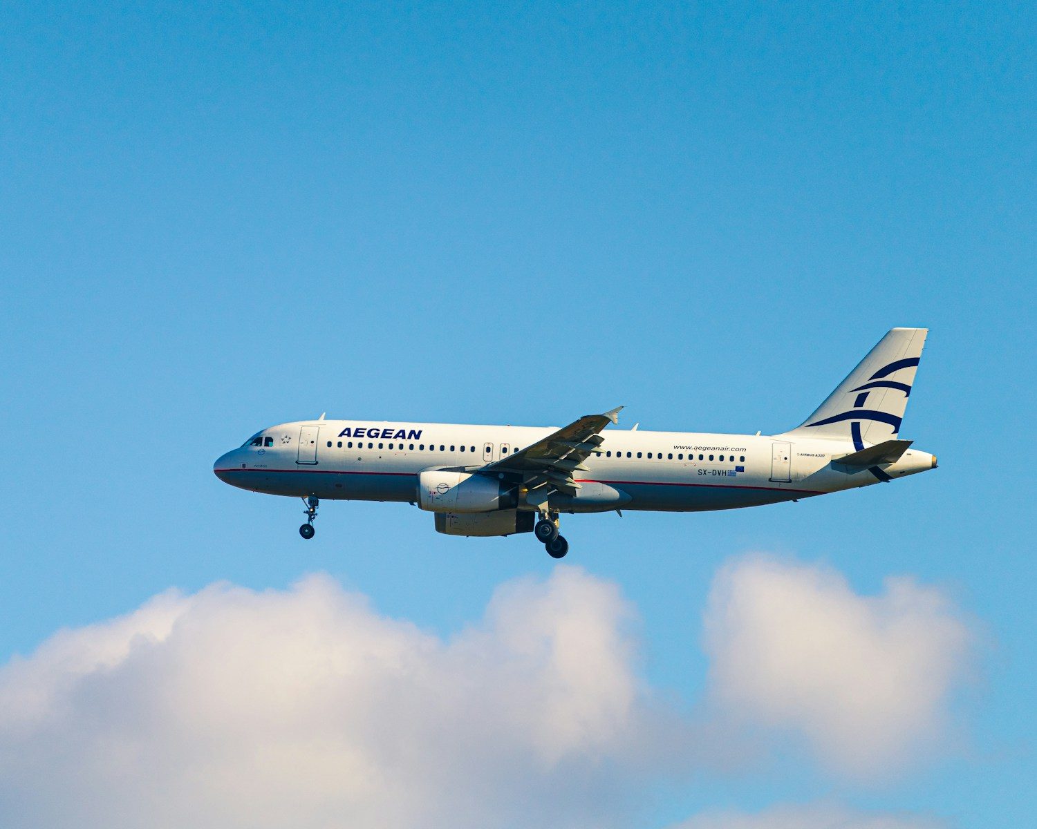 Is Athens Airport Easy to Navigate? What First-Timers Should Expect